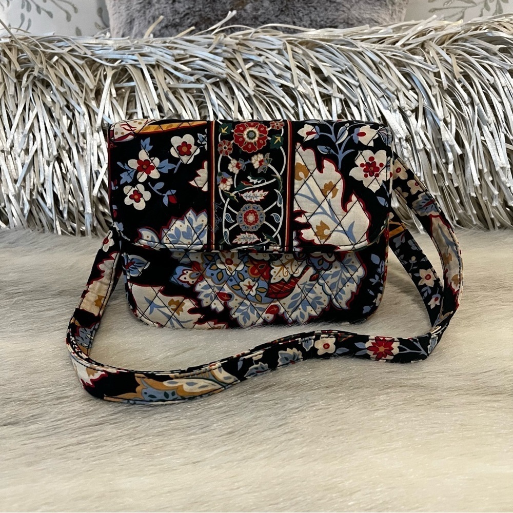 VERA BRADLEY Versailles 2010 Rachel Crossbody Black Red Blue Floral Y2K Clutch